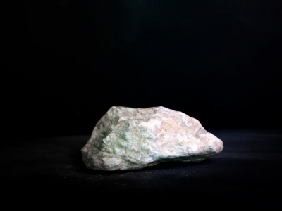 Камень мраморный