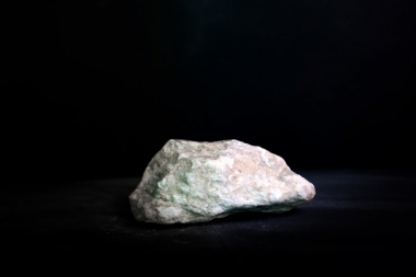 Камень мраморный